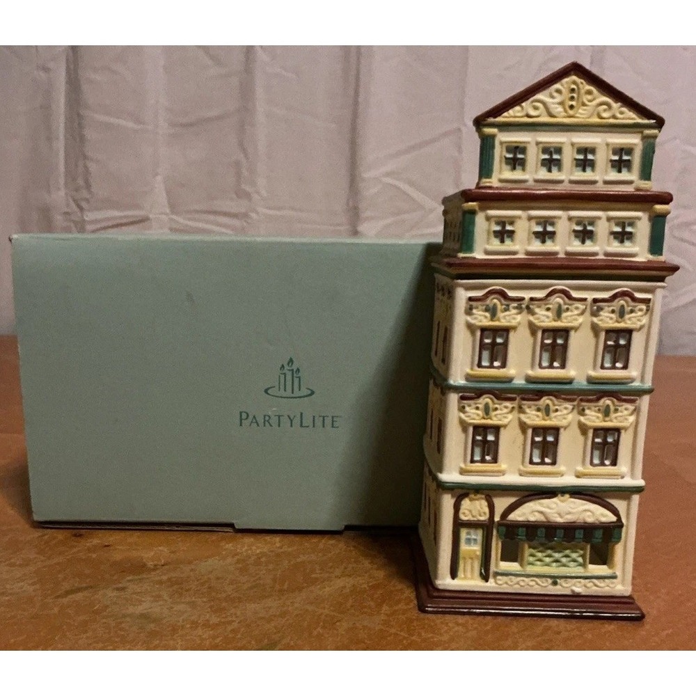 Party Lite Cafe Prague Tea Light House P8274 Candle Holder In‎ Box